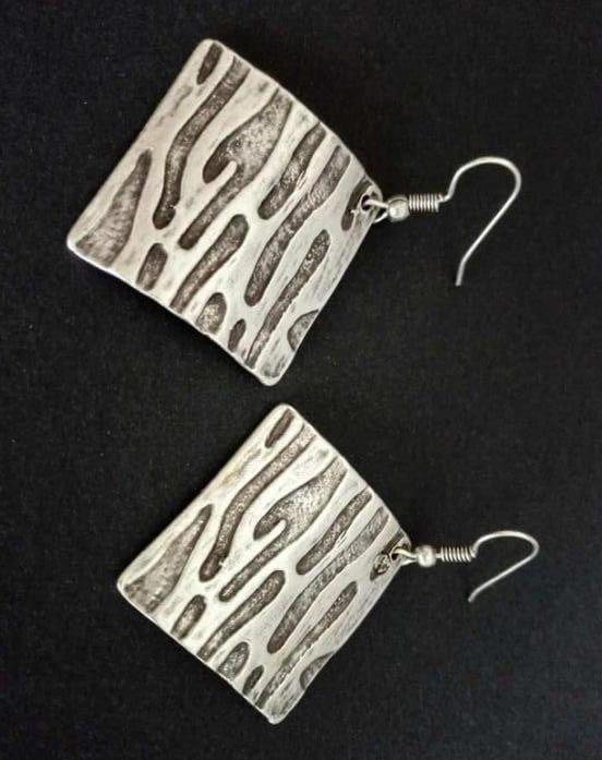 New Geometric Quad Bark Stripe Earrings