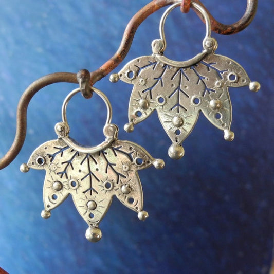 Unique Leaf Design Hoop Earrings