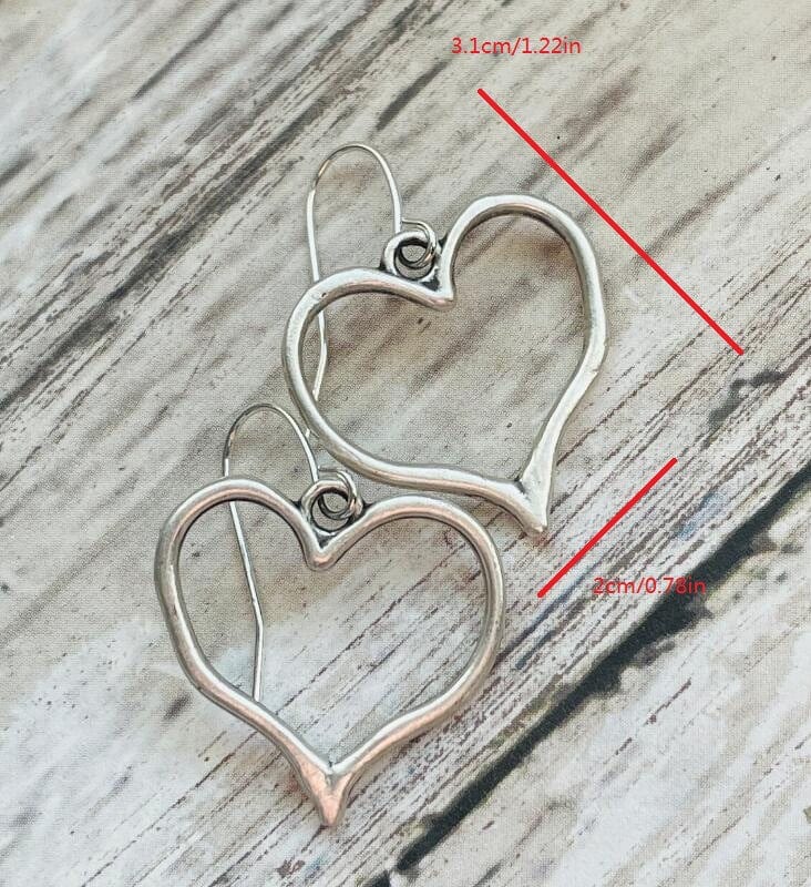 New Love-Shaped Vintage Earrings