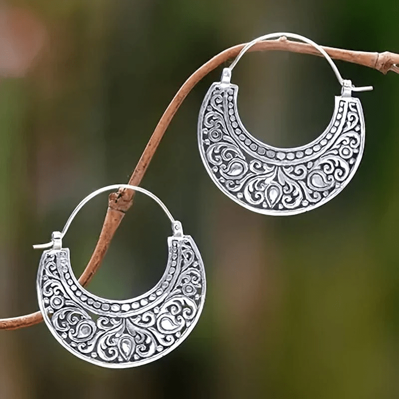 Vintage Silvery Carved Pattern Hoop Earrings