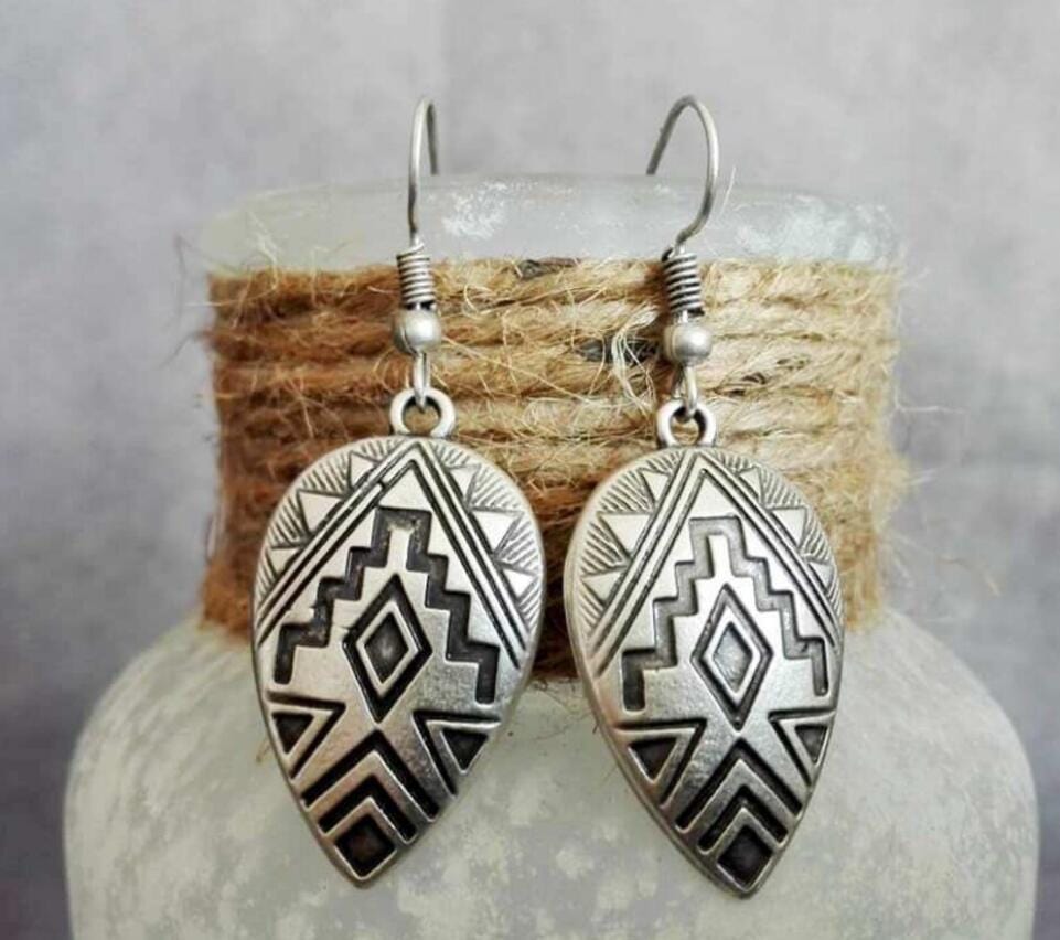 New Leaf Shape Geometric Earrings