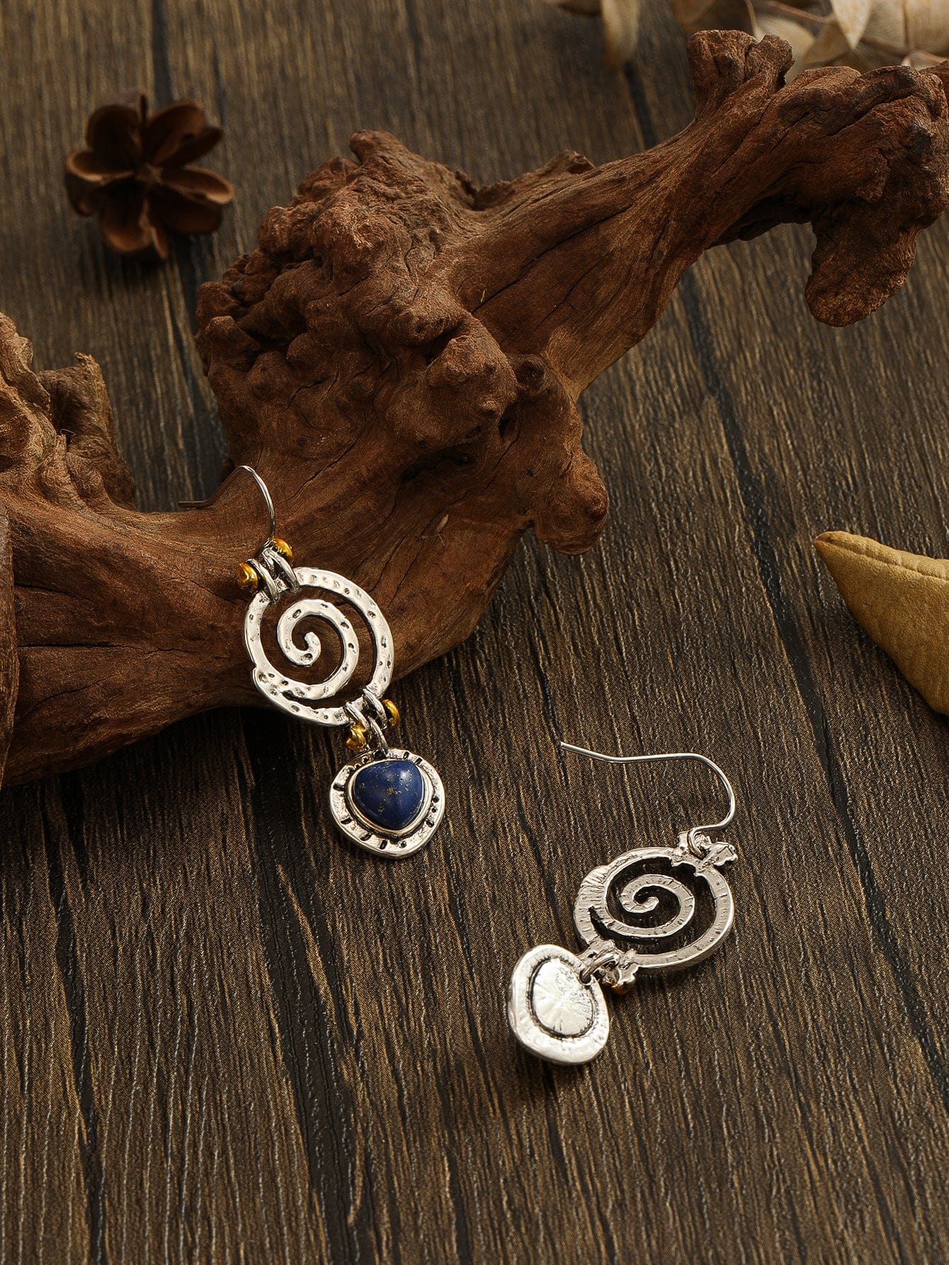 Vintage Hollow Spiral Drop Earrings