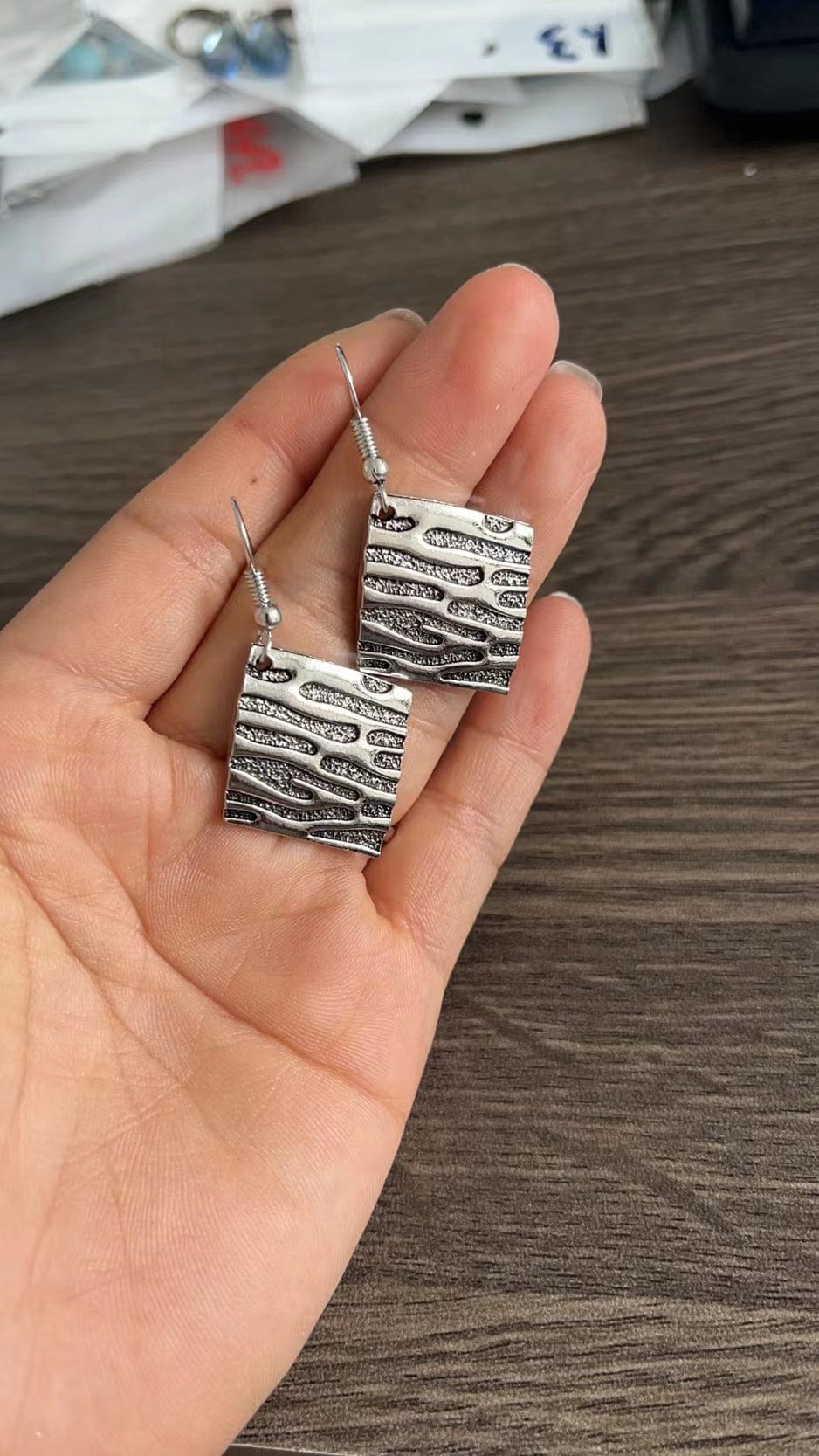New Geometric Quad Bark Stripe Earrings