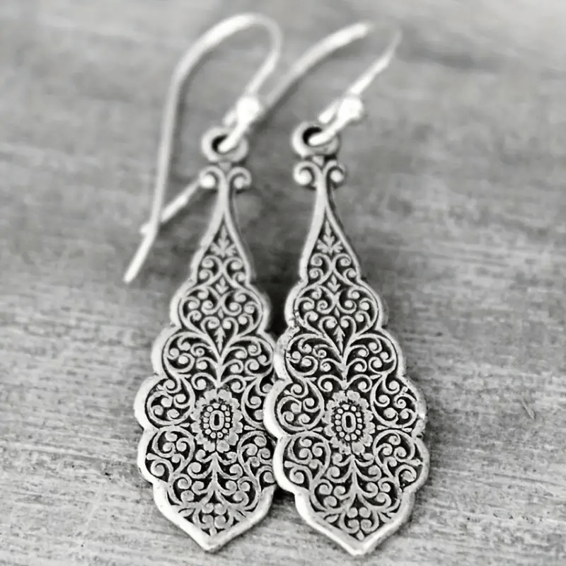 Vintage Carved Flower Pattern Dangle Earrings